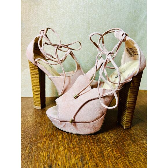 JustFab Nylia Blush Faux Suede T-Strap Lace-Up Gladiator Peep Toe Heels 5.5 - Picture 7 of 9